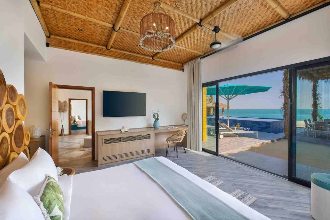 Anantara World Islands Dubai Resort Exterior photo